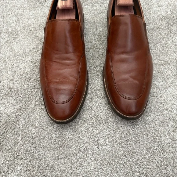 EUC - Cole Haan - Men’s Size 11 - British Tan Loafer Leather Shoe - Picture 2 of 5